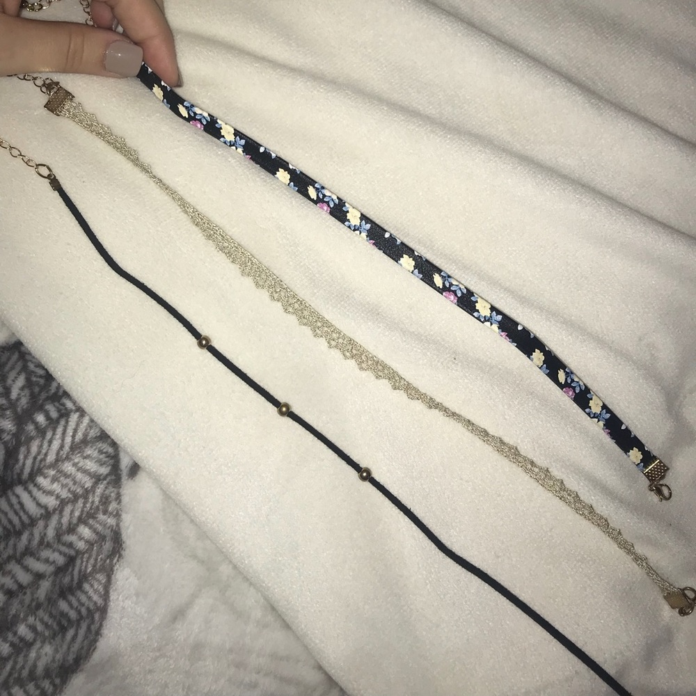 Chokers - Picture 1 of 2